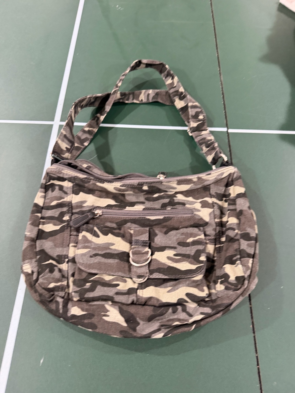 Men's Camouflage Messenger Bag - Camo Pattern